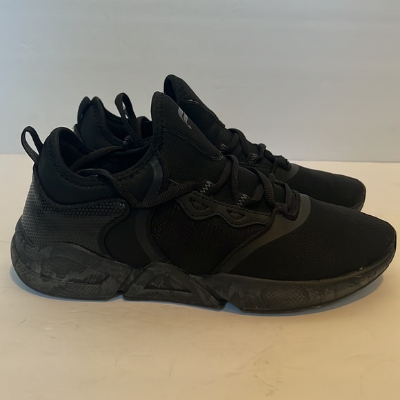 NEW Fabletics Cambria Performance Black Sneakers - Picture 5 of 8